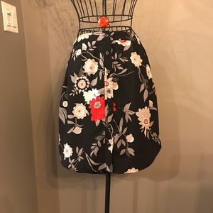 LOFT Black Flower Skirt with Pockets